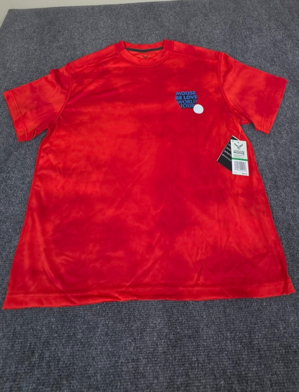 Cross Eyed Moose Wilder Graphic Tee L Tomato Sun Fade Moose Be Love World Tour